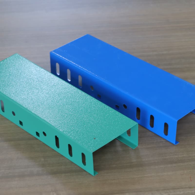 Yong'inga chidamli buzadigan amallar bo'yalgan simi trayni moslashtirish