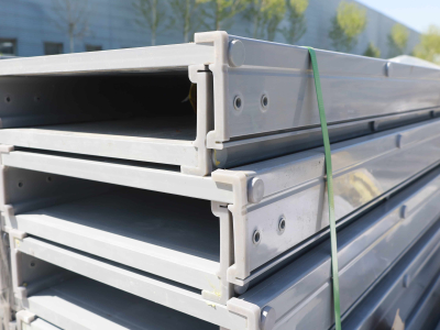 Tarqatish xonasi kabel yotqizgichi